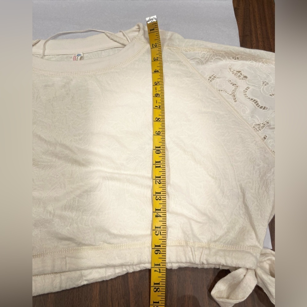 Free People Movement Field Of Dreams Pullover cropped .Size M - Picture 11 of 12